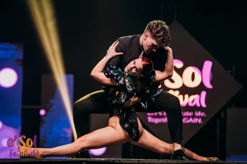 Salsa Dance Photo